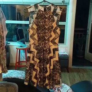 Zig zag lace print dress